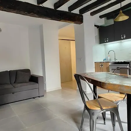 Taocasa Metal Apartment Olot Exterior photo