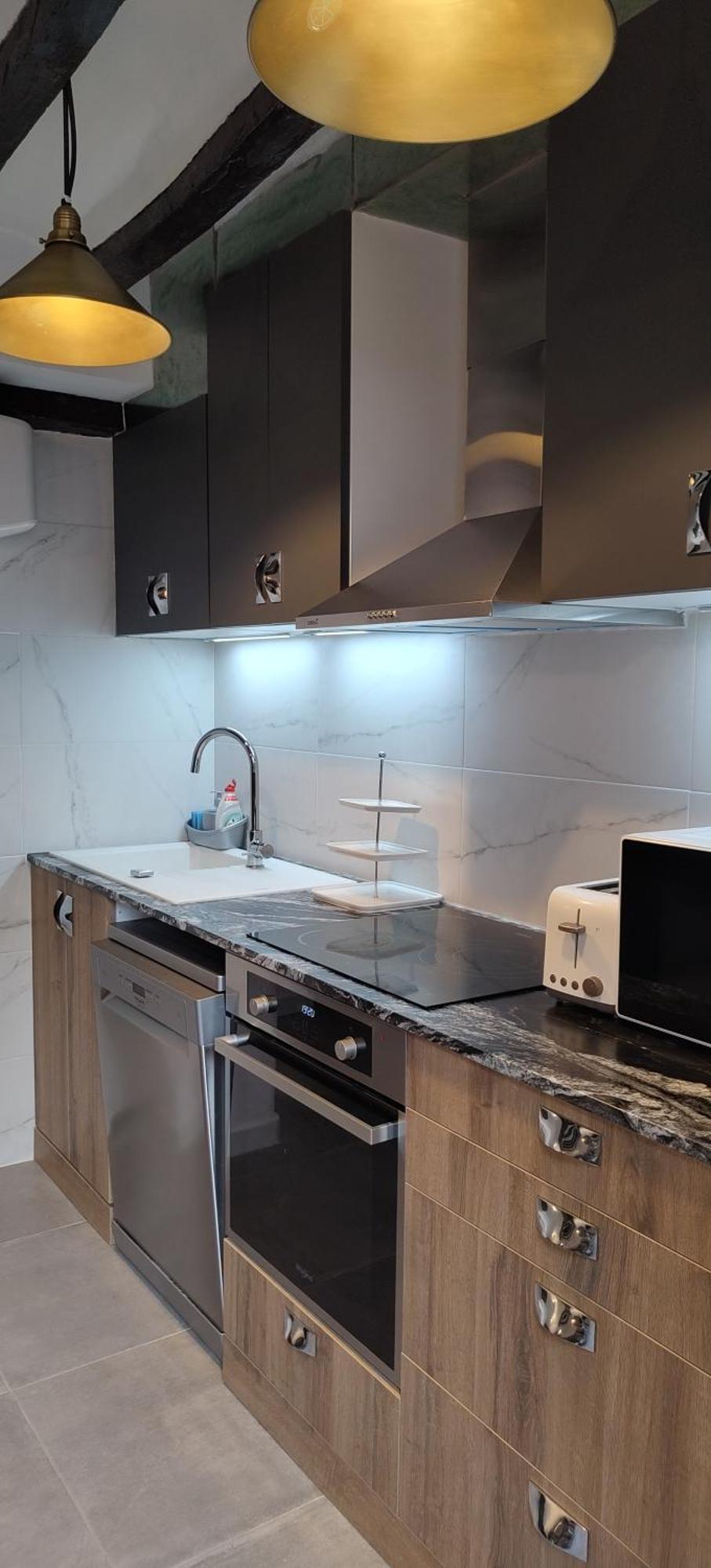Taocasa Metal Apartament Olot